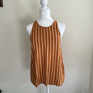 Women’s Old Navy M tank/blouse. Racer style shoulders A line cut